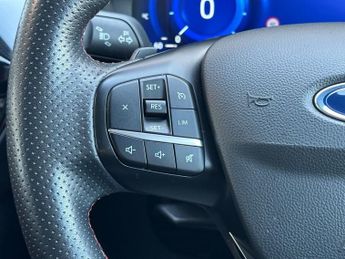 FORD KUGA 1.5 EcoBlue ST-Line SUV 5dr Diesel Auto Euro 6 (s/s) (120 ps)