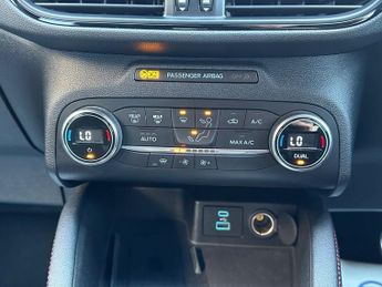 FORD KUGA 1.5 EcoBlue ST-Line SUV 5dr Diesel Auto Euro 6 (s/s) (120 ps)