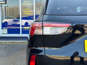 FORD KUGA 1.5 EcoBlue ST-Line SUV 5dr Diesel Auto Euro 6 (s/s) (120 ps)