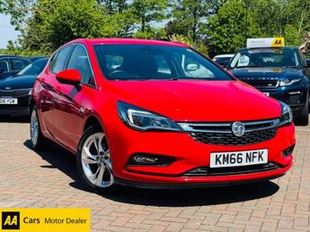 Vauxhall Astra 1.4i Turbo SRi Nav Hatchback 5dr Petrol Auto Euro 6 (s/s) (150 p