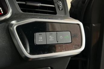 AUDI A6 SALOON 2.0 TFSIe 50 Black Edition Saloon 4dr Petrol Plug-in Hybrid S Tr