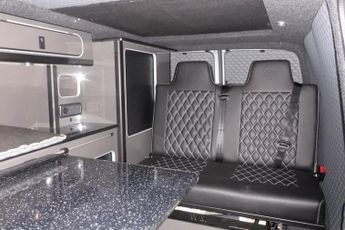 VOLKSWAGEN TRANSPORTER 2.0 BiTDI T32 Highline Crew Van Double Cab 5dr Diesel DSG FWD LW