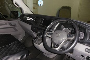 VOLKSWAGEN TRANSPORTER 2.0 BiTDI T32 Highline Crew Van Double Cab 5dr Diesel DSG FWD LW