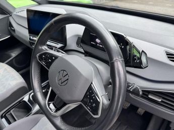 VOLKSWAGEN ID.3 Pro Performance 58kWh Life Hatchback 5dr Electric Auto (204 ps)