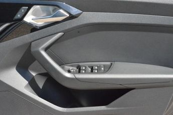 AUDI A1 1.0 TFSI 30 Sport Sportback 5dr Petrol Manual Euro 6 (s/s) (116 