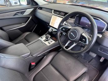 JAGUAR F-PACE 2.0 P250i SE SUV 5dr Petrol Auto AWD Euro 6 (s/s) (250 ps)