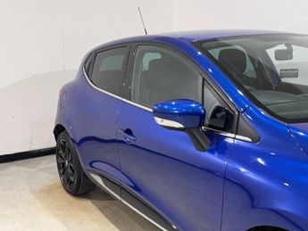 RENAULT CLIO 0.9 TCe Iconic Hatchback 5dr Petrol Manual Euro 6 (s/s) (75 ps)