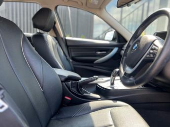 BMW 3 SERIES 2.0 320i Modern Touring 5dr Petrol Auto xDrive Euro 6 (s/s) (184