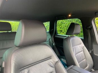 VOLKSWAGEN TOUAREG 3.0 TDI V6 BlueMotion Tech Altitude SUV 5dr Diesel Tiptronic 4WD