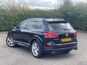 VOLKSWAGEN TOUAREG 3.0 TDI V6 BlueMotion Tech Altitude SUV 5dr Diesel Tiptronic 4WD