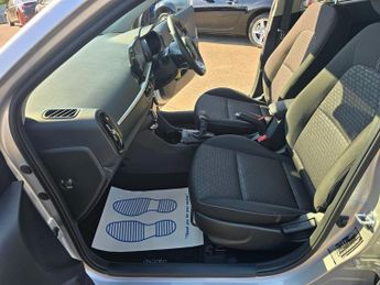 KIA PICANTO 1.0 DPi 3 Hatchback 5dr Silver, 4,000 miles, 1 owner, full servi