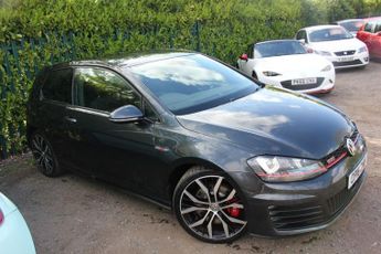 Volkswagen Golf GTi 2.0 TSI BlueMotion Tech GTI Performance Hatchback 3dr Petrol DSG