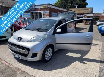 Peugeot 107 1.0 12V Urban Hatchback 3dr Petrol Manual Euro 4 (68 ps)
