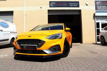 Ford Focus 2.3T ECOBOOST ST 5 DOOR