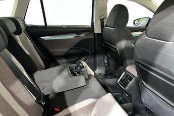 SKODA ENYAQ IV 62kWh 60 SUV 5dr Electric Auto (DC120kW) (179 ps) 13in Touchscre