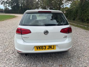 VOLKSWAGEN GOLF 1.6 TDI BlueMotion Tech SE Hatchback 5dr Diesel DSG Euro 5 (s/s)