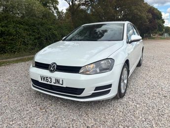 VOLKSWAGEN GOLF 1.6 TDI BlueMotion Tech SE Hatchback 5dr Diesel DSG Euro 5 (s/s)