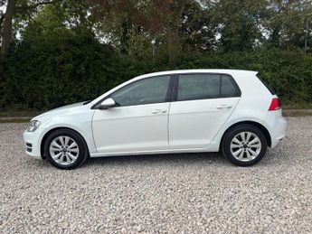 VOLKSWAGEN GOLF 1.6 TDI BlueMotion Tech SE Hatchback 5dr Diesel DSG Euro 5 (s/s)