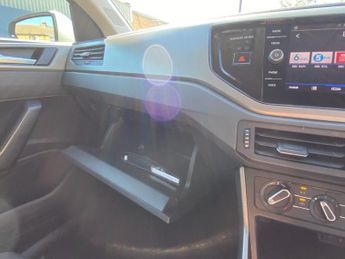 VOLKSWAGEN POLO 1.0 TSI Match Hatchback 5dr Petrol DSG Euro 6 (s/s) (95 ps)