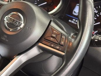 NISSAN QASHQAI 1.3 DIG-T N-Motion SUV 5dr Petrol Manual Euro 6 (s/s) (140 ps)