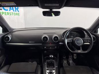 AUDI A3 1.0 TFSI 30 Black Edition Sportback 5dr Petrol Manual Euro 6 (s/