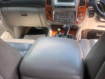 TOYOTA LAND CRUISER 4.2 TD SUV 5dr Diesel Automatic (340 g/km, 201 bhp)