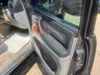 TOYOTA LAND CRUISER 4.2 TD SUV 5dr Diesel Automatic (340 g/km, 201 bhp)