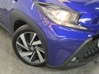 TOYOTA AYGO X 1.0 VVT-i Edge Hatchback 5dr Petrol x-shift Euro 6 (s/s) (72 ps)