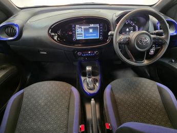 TOYOTA AYGO X 1.0 VVT-i Edge Hatchback 5dr Petrol x-shift Euro 6 (s/s) (72 ps)