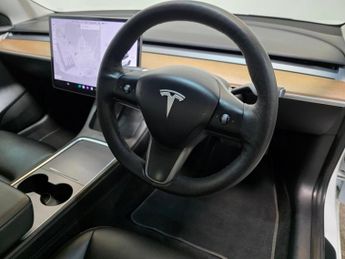 TESLA Model 3 (Dual Motor) Long Range Saloon 4dr Electric Auto 4WDE (346 ps)