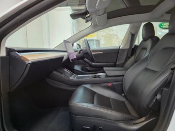 TESLA Model 3 (Dual Motor) Long Range Saloon 4dr Electric Auto 4WDE (346 ps)