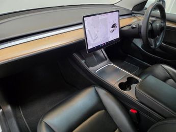 TESLA Model 3 (Dual Motor) Long Range Saloon 4dr Electric Auto 4WDE (346 ps)