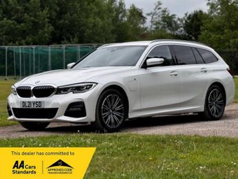 BMW 330 2.0 330e 12kWh M Sport Touring 5dr Petrol Plug-in Hybrid Auto xD