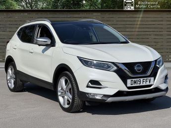 Nissan Qashqai 1.3 DIG-T N-Motion SUV 5dr Petrol Manual Euro 6 (s/s) (140 ps)