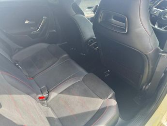 MERCEDES-BENZ A-CLASS 1.3 A180 AMG Line Hatchback 5dr Petrol 7G-DCT Euro 6 (s/s) (136 
