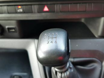 CITROEN DISPATCH 2.0 BlueHDi 1400 Enterprise XL Panel Van 6dr Diesel Manual FWD 3