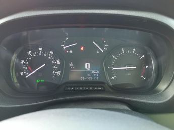 CITROEN DISPATCH 2.0 BlueHDi 1400 Enterprise XL Panel Van 6dr Diesel Manual FWD 3