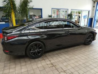 LEXUS ES 2.5 300h F Sport Saloon 4dr Petrol Hybrid E-CVT Euro 6 (s/s) (21