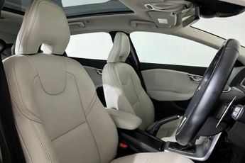 VOLVO V40 1.5 T3 Inscription Hatchback 5dr Petrol Auto Euro 6 (s/s) (152 p