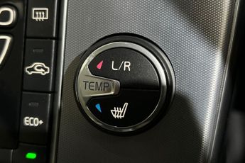 VOLVO V40 1.5 T3 Inscription Hatchback 5dr Petrol Auto Euro 6 (s/s) (152 p
