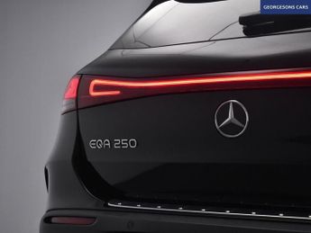 MERCEDES-BENZ EQA EQA 250 66.5kWh AMG Line SUV 5dr Electric Auto (190 ps)