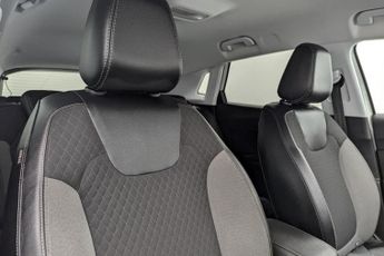 VAUXHALL GRANDLAND X 1.2 Turbo SRi Nav SUV 5dr Petrol Auto Euro 6 (s/s) (130 ps)