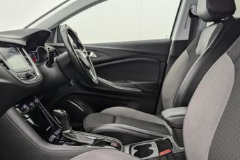 VAUXHALL GRANDLAND X 1.2 Turbo SRi Nav SUV 5dr Petrol Auto Euro 6 (s/s) (130 ps)