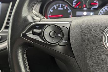 VAUXHALL GRANDLAND X 1.2 Turbo SRi Nav SUV 5dr Petrol Auto Euro 6 (s/s) (130 ps)