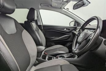 VAUXHALL GRANDLAND X 1.2 Turbo SRi Nav SUV 5dr Petrol Auto Euro 6 (s/s) (130 ps)