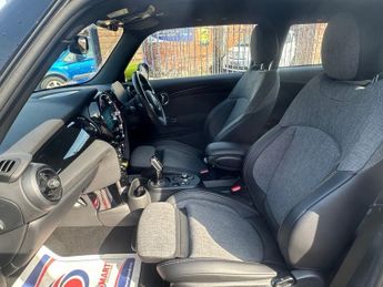 MINI Electric Hatch Cooper SE 32.6kWh Level 2 Hatchback 3dr Electric Auto (184 ps)