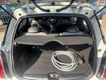 MINI Electric Hatch Cooper SE 32.6kWh Level 2 Hatchback 3dr Electric Auto (184 ps)