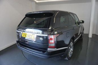 LAND ROVER RANGE ROVER 3.0 TD V6 Vogue SUV 5dr Diesel Auto-2 FORMER KEEPERS FINISHED IN