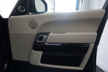 LAND ROVER RANGE ROVER 3.0 TD V6 Vogue SUV 5dr Diesel Auto-2 FORMER KEEPERS FINISHED IN