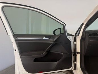 VOLKSWAGEN GOLF 1.4 TSI 8.7kWh GTE Hatchback 5dr Petrol Plug-in Hybrid DSG Euro 
